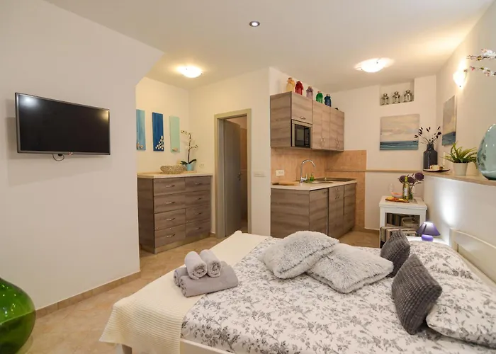 Appartement Malvazija 1 And 2