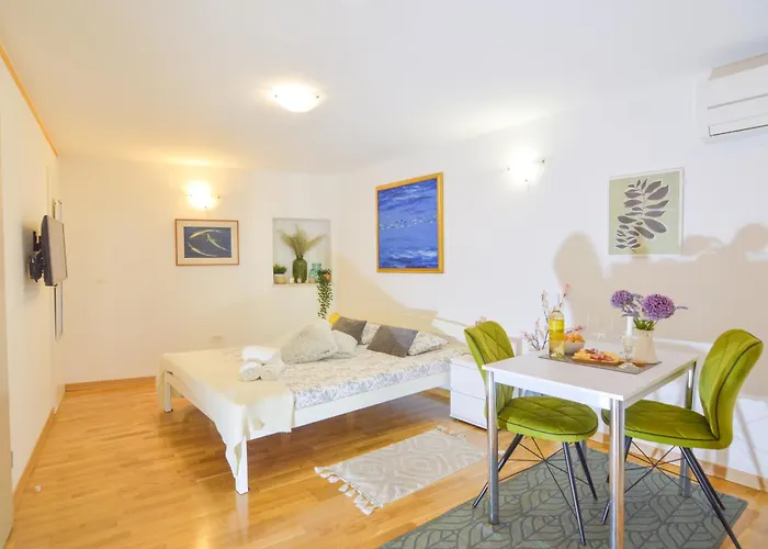 Malvazija 1 And 2 Appartement Rovinj
